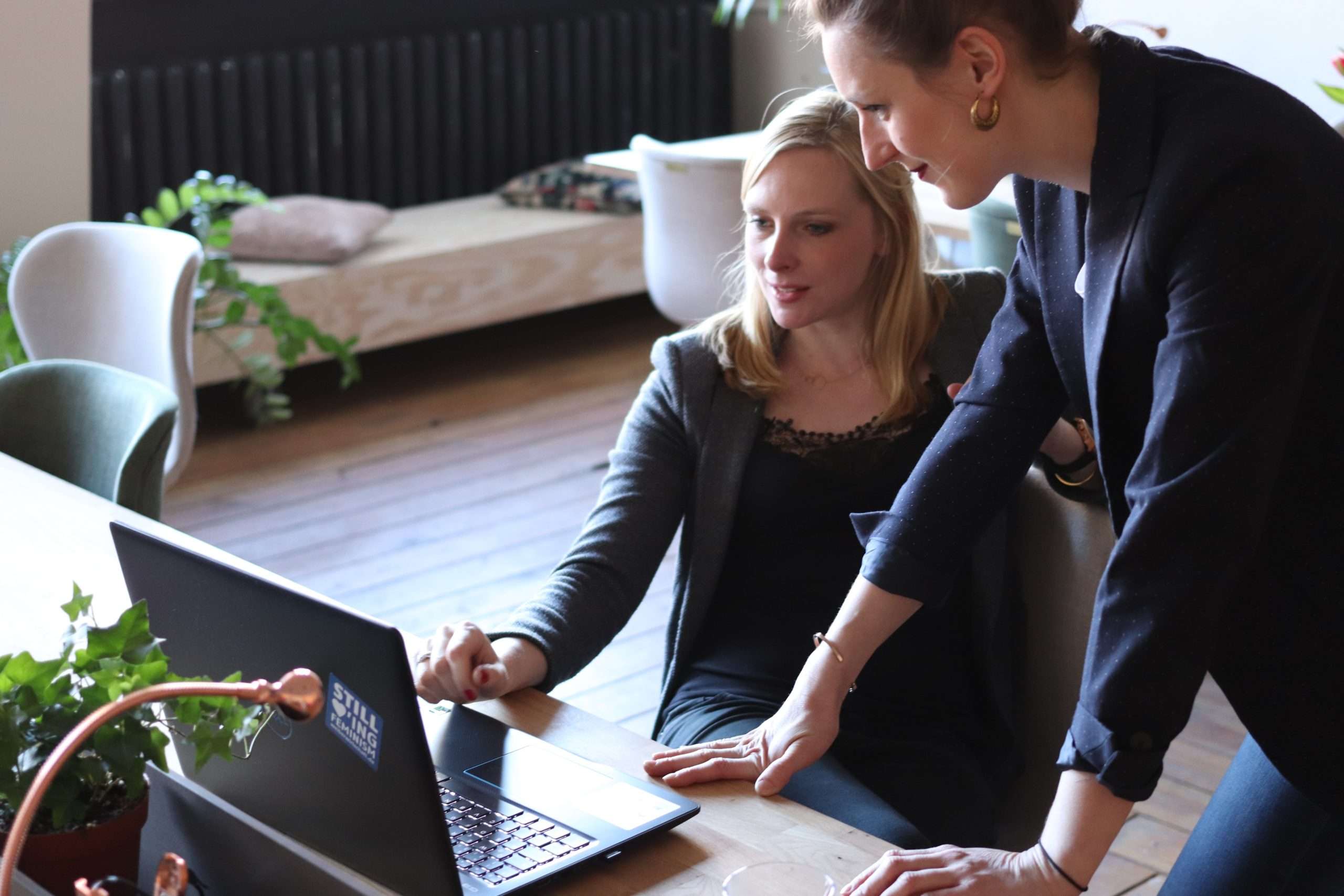 Advantages of Gender-Lens Investing