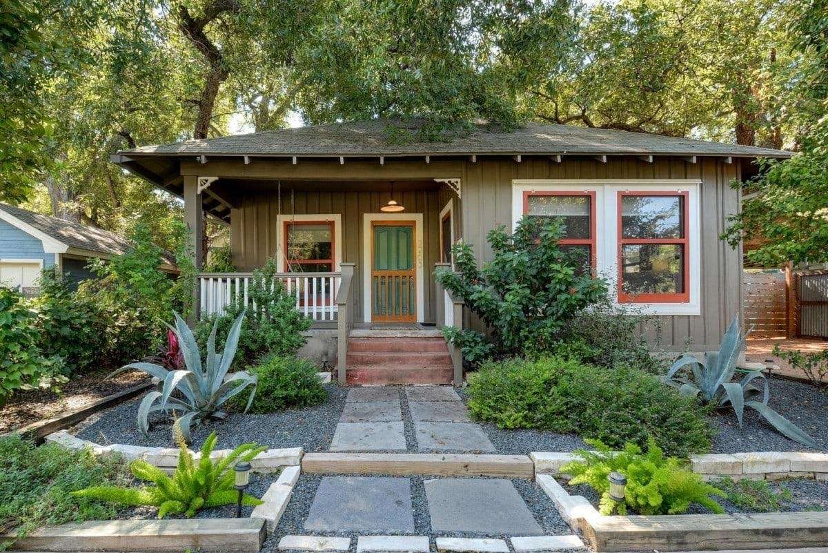 Buying A House? 11 Tips on How to Save for a Downpayment